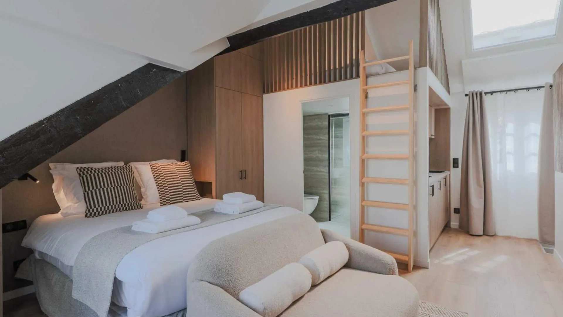 Charming And Intimate - 2br-3p - Louvre *