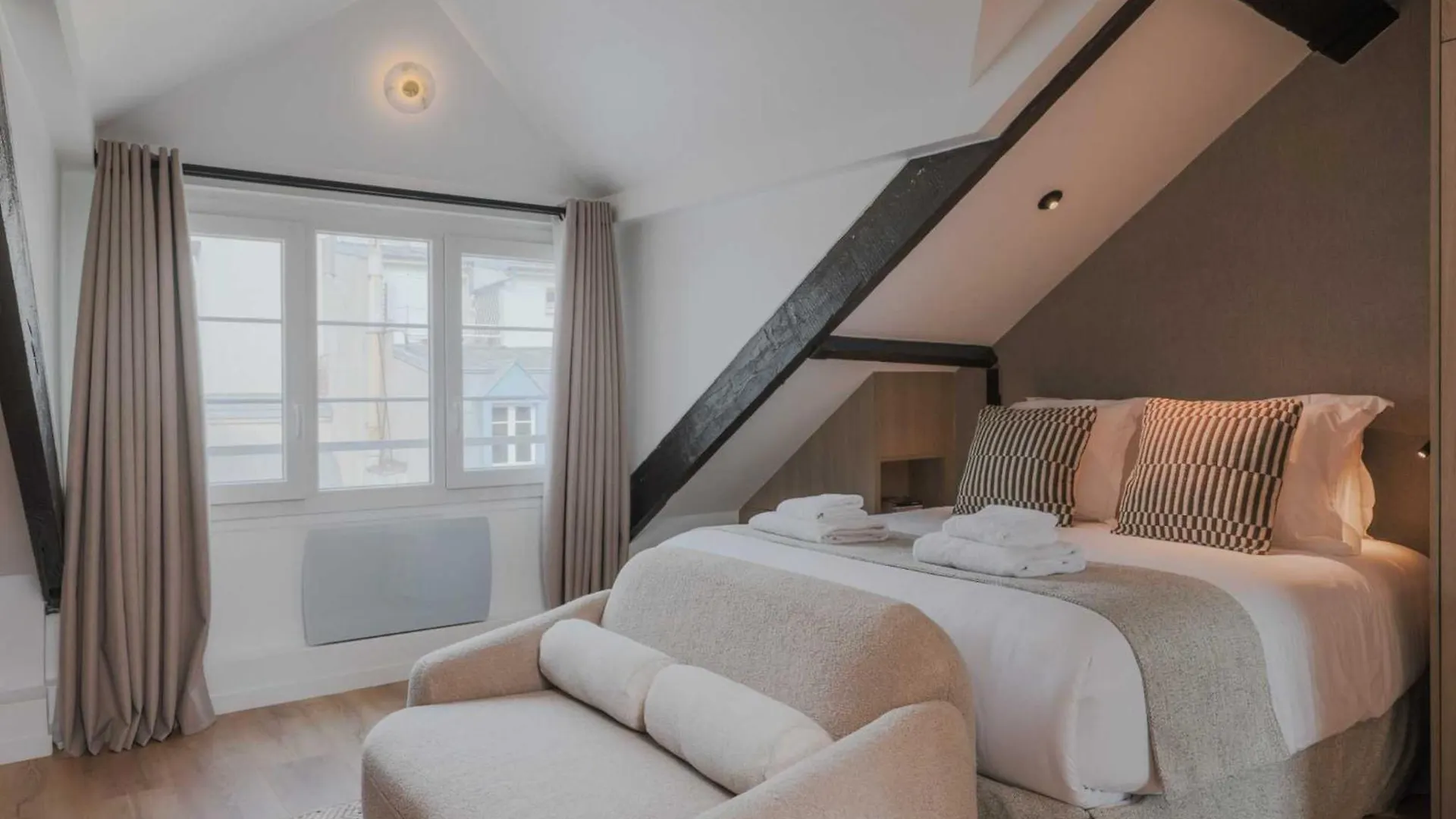 Charming And Intimate - 2br-3p - Louvre Apartment *